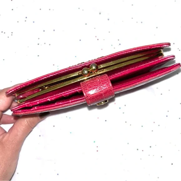 Miu Miu Pink Croc-Embossed Wallet - Picture 7 of 15